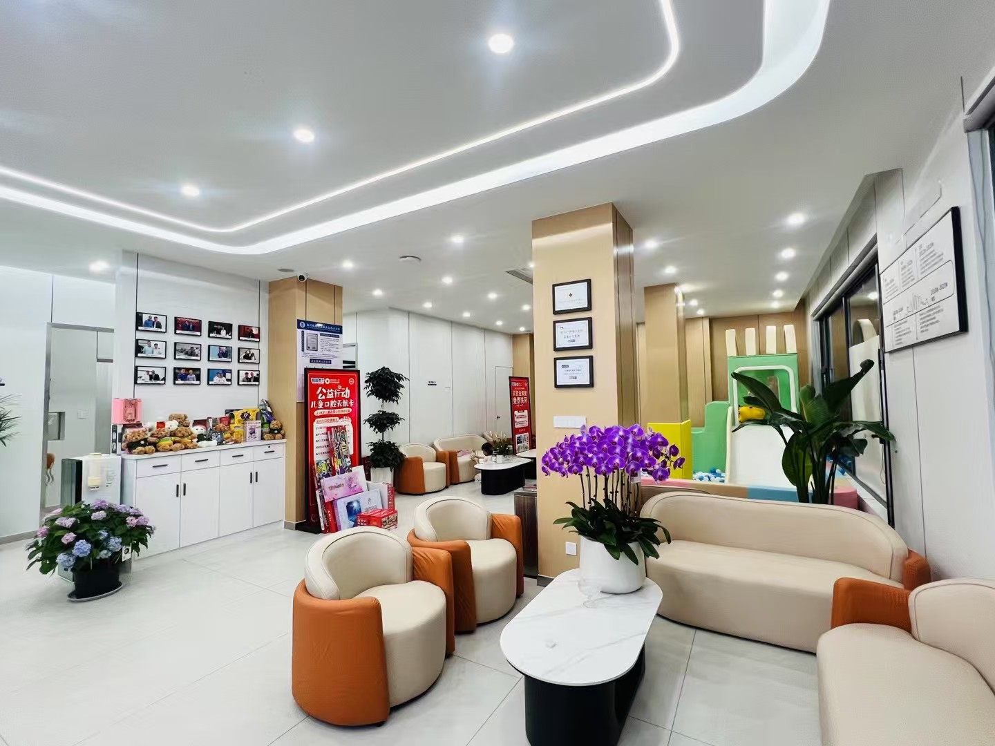 香港路分院大厅