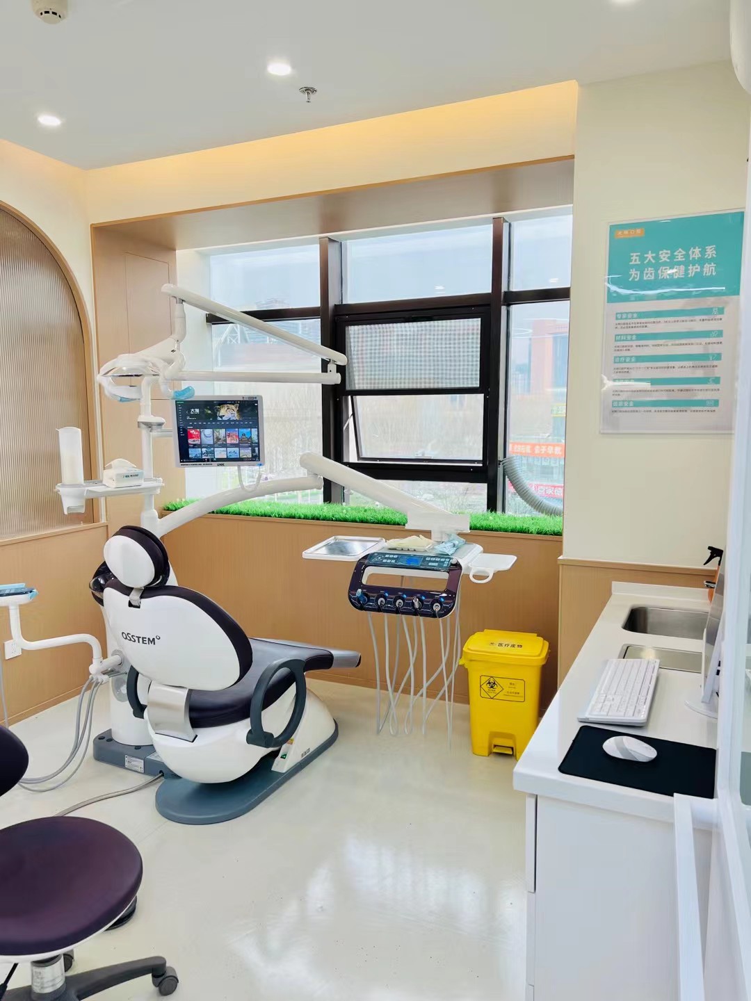 光明眼科分院诊疗室